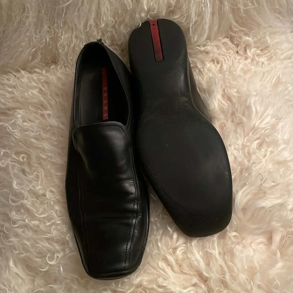 Black Prada comfort loafer - Picture 3 of 5
